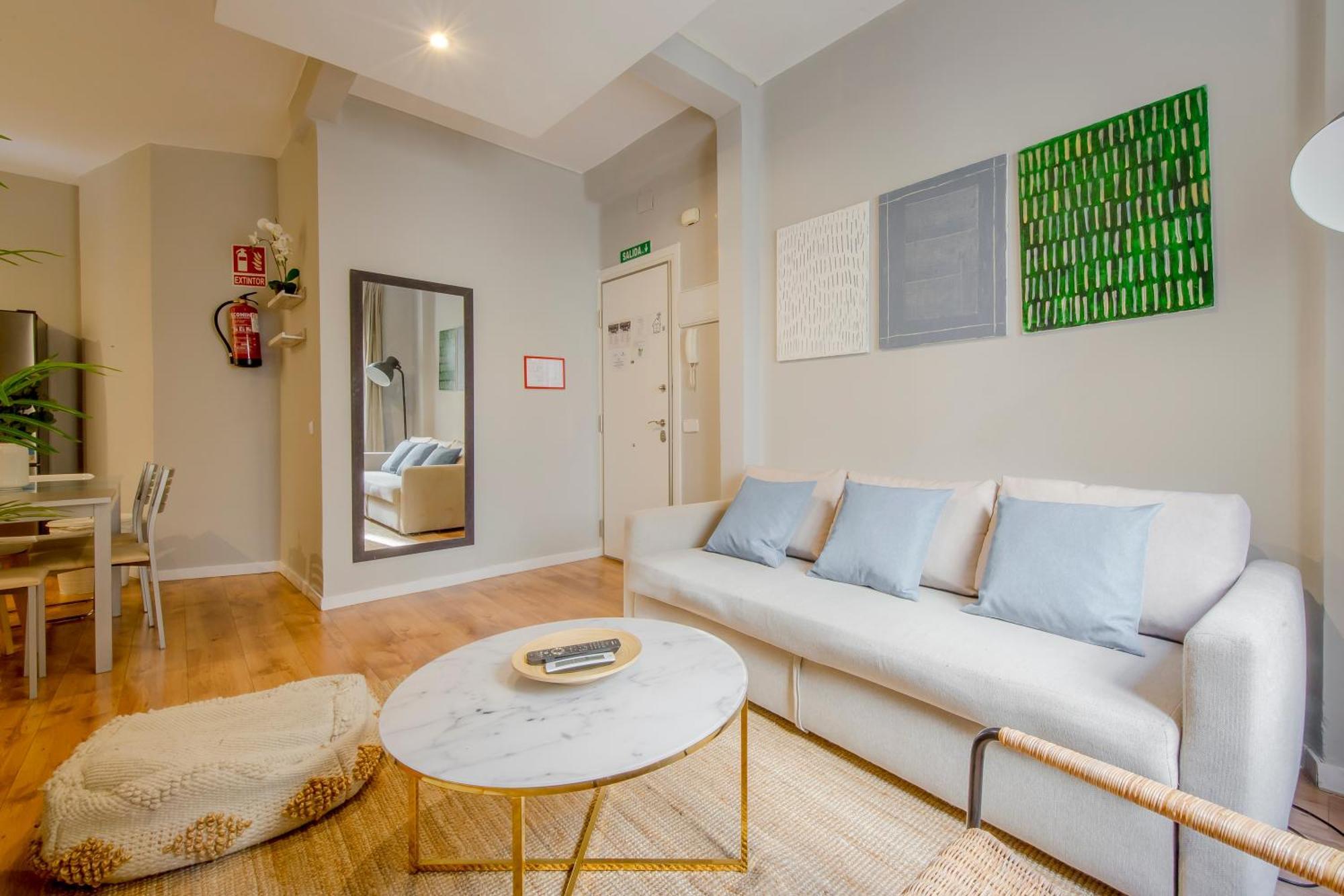 Excelente Piso De 3 Habitaciones En La Latina-Centro Мадрид Екстериор снимка