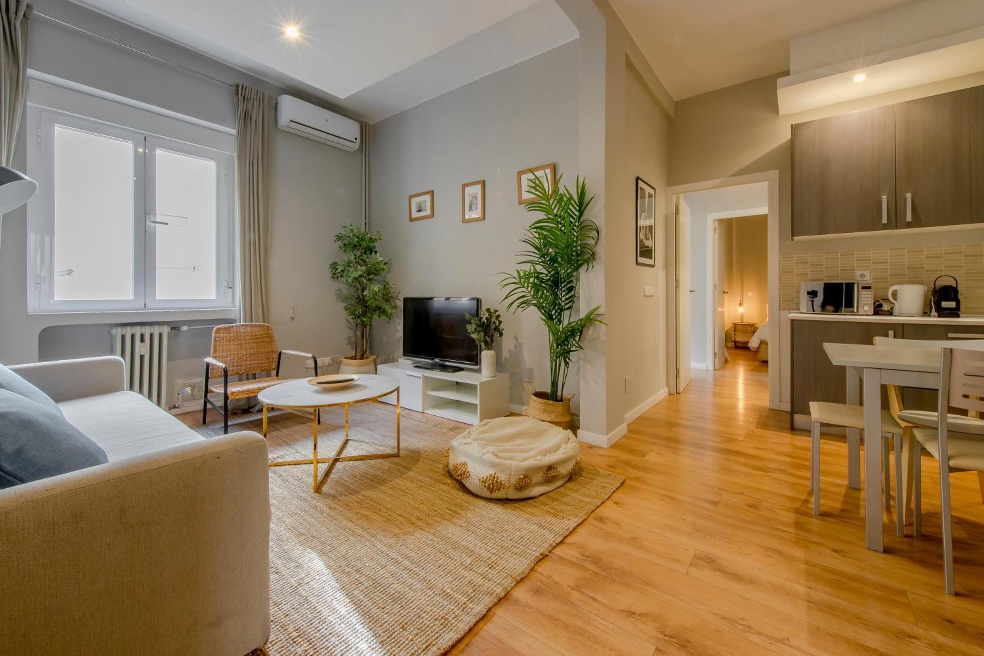 Excelente Piso De 3 Habitaciones En La Latina-Centro Мадрид Екстериор снимка